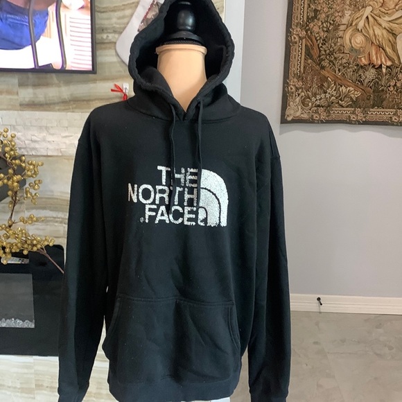 The North Face Black Hoodie. Size M (B1)